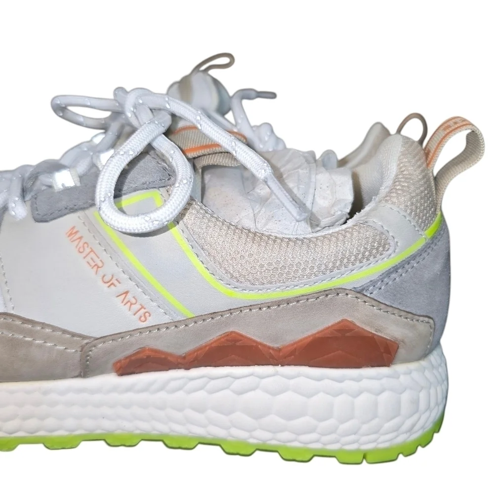 MOA Master of Arts Sneakers Futura Trail Hexagon White Orange NIB Size 8.5